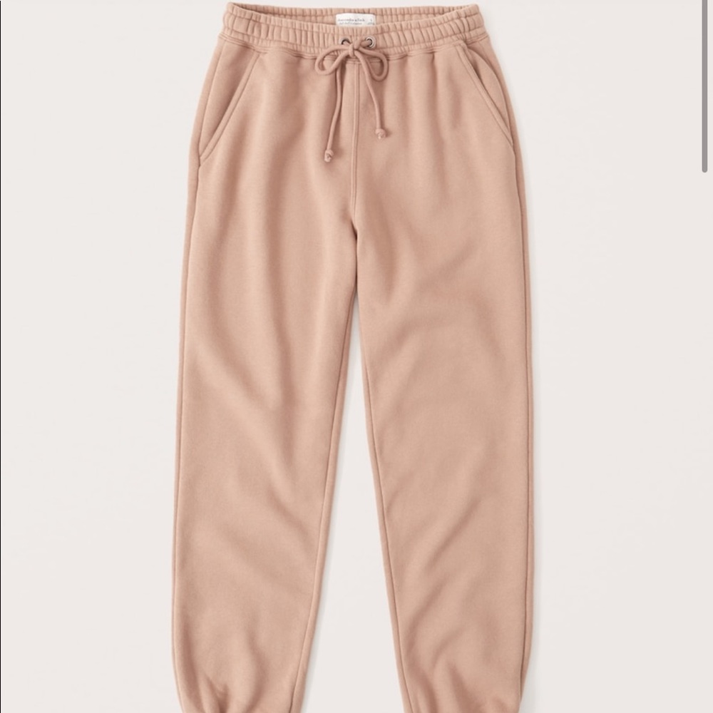 Abercrombie Sunday joggers.